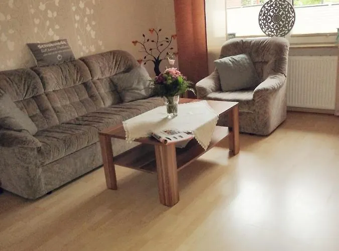 Am Waldrand Lägenhet